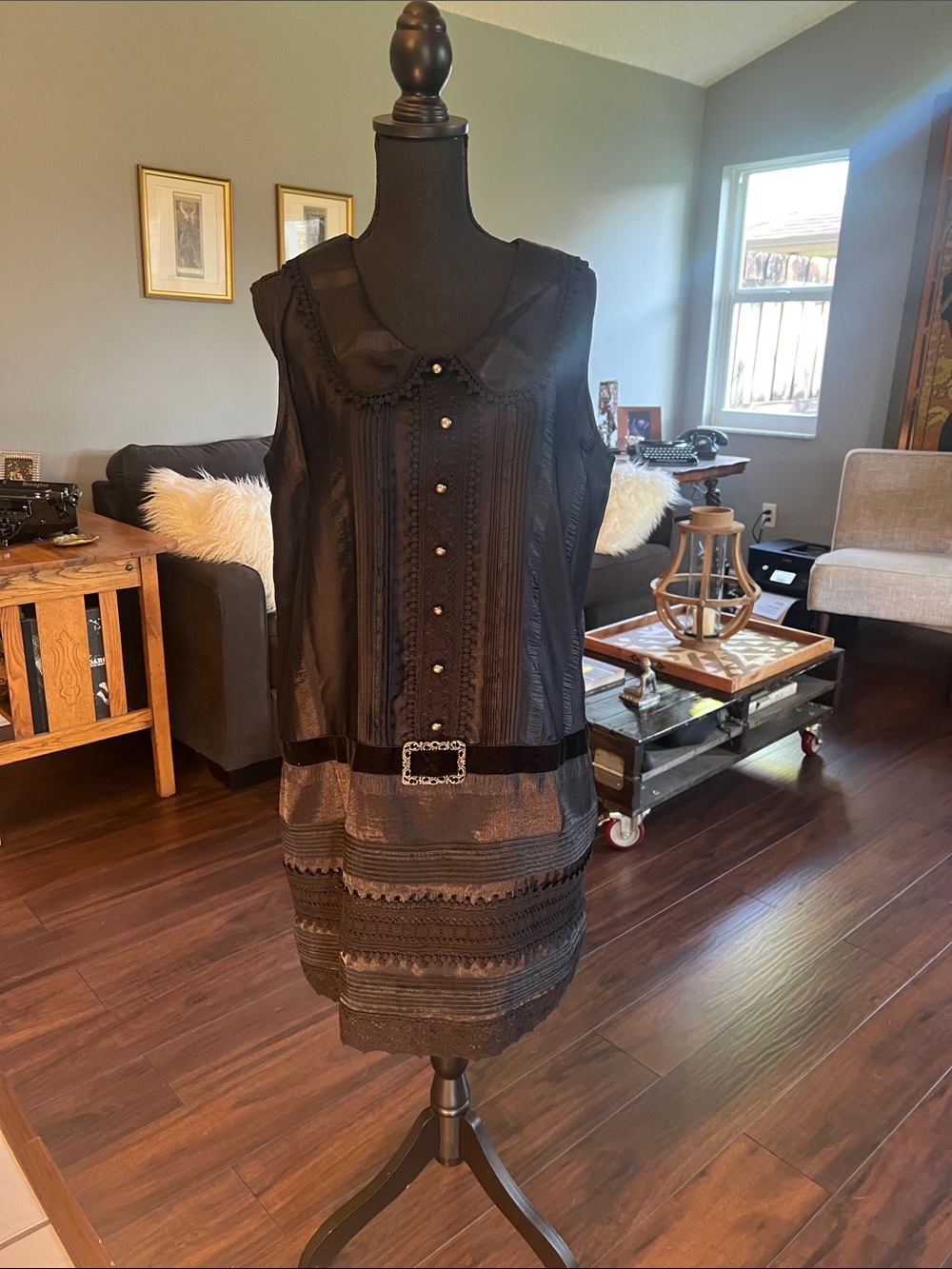 Anna Sui by Target collab dress size L worn once. Lined, back zip, 20s inspired